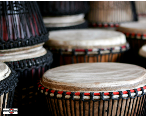 Percussion instrumenter ? din guide til rytmens verden