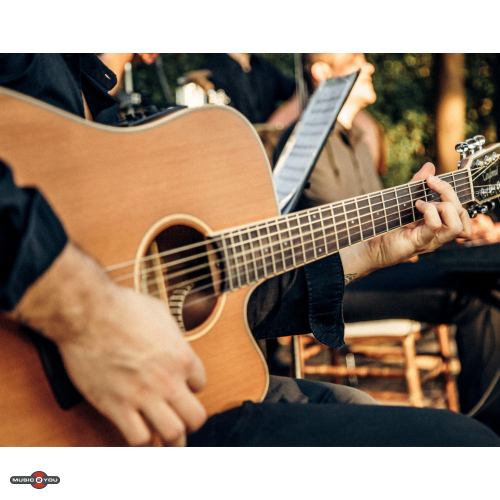 Hvad er forskellen p? spansk guitar og western guitar?