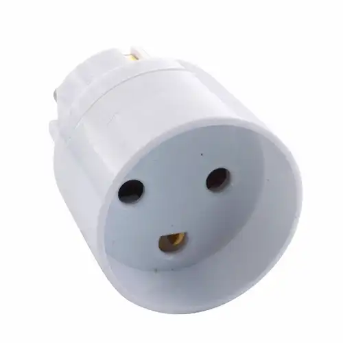 MicroConnect - Stikadapter - Type F (hun) til Type K (han) - AC 230 V - 16 A - hvid