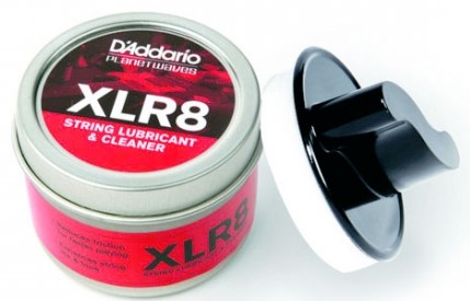Se D ´addario XLR8 String Cleaner hos Music2you