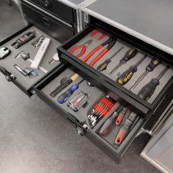 AH Rack "cutt out" Skumindsats 19"/2U