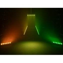 Eurolite LED BAR-12 QCL RGB+WW Bar