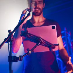 Gravity MA TH 01 B - Tablet holder til stativ