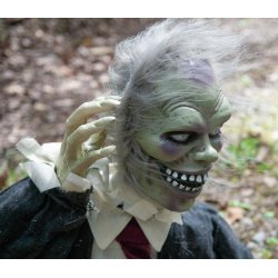 Halloween Klovne Zombie Figur med effekter - 67 cm