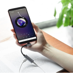 HOCO USB-C adapter til Minijack 3,5mm + USB-C - Sort