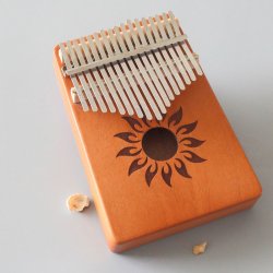 Kalimba i Solid Mahogni med 17 toner