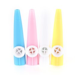 Plastik Kazoo i assorterede farver